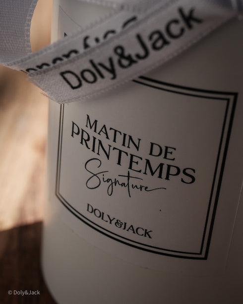 Bougie Signature « Matin de Printemps (Blanc Mat, Mèche en Bois)